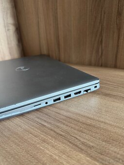 Dell Precision 3561 - 4