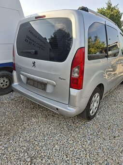 Rozpredám Peugeot Partner Tepee 1.6Hdi 66kw 9HX - 4