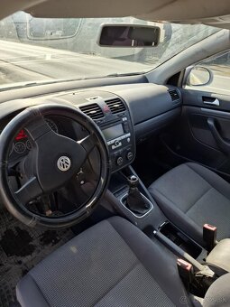 Volkswagen golf - 4