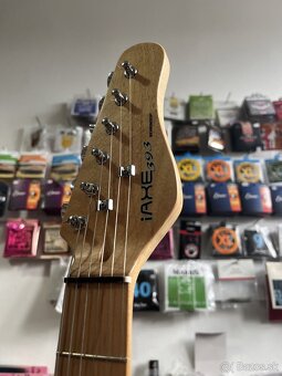 Behringer iAXE393 elektrická gitara, USB modul k PC - 4