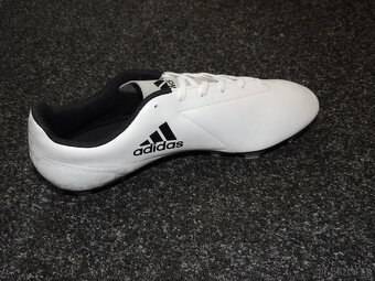 Predám nové, nikdy nepoužité kopačky zn. Adidas veľkosť 44,5 - 4