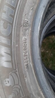 195/60R16. 89H. Michelin zimné - 4