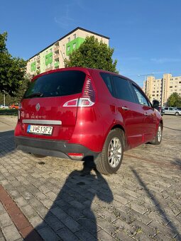 Renault Scenic-2.0 BENZÍN-AUTOMAT-TOP VÝBAVA - 4
