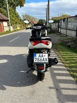 Yamaha Nmax 125 - 4