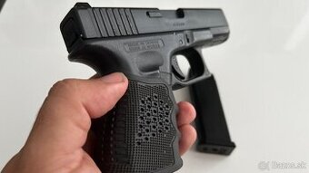 Predám GLOCK 23 - 4