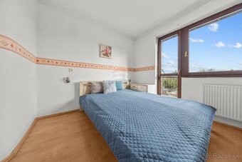 Realitná kancelária REMAX ponúka na predaj 6 izbový dom s kr - 4