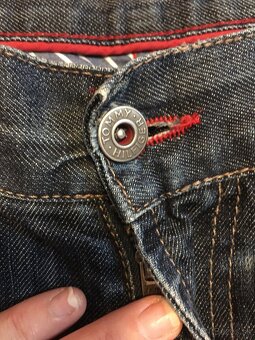 TOMMY HILFIGER originál pánske rifle w34/l34 - 4