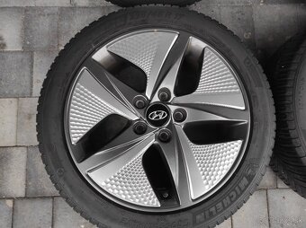 Zimná sada 17" 5x114,3 Hyundai Ioniq 225/45 R17 - 4