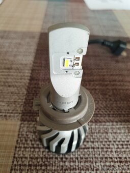 Predam nove led Philips H4,H7,H8,H11,HB3,HB4 - 4