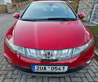 Honda Civic 1.8 103kw V-Tec FL2009 - 4