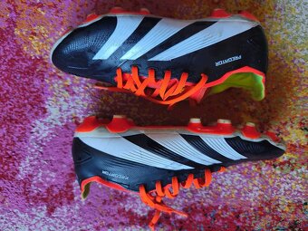 Kopačky Adidas Predator, veľkosť 39.5 - 4