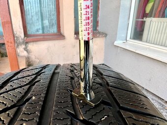225/60 R17 zimne pneumatiky 2 ks - 4