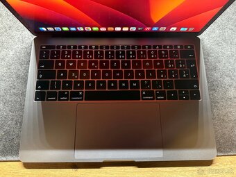 MacBook Pro 2017, 256gb A1708 - 4