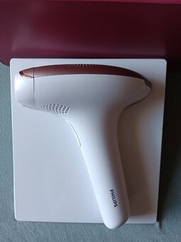 Nový epilátor Philips Lumea IPL Hair Removal 7000 - 4