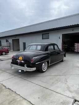 Dodge Coronet 1949 sedan - 4