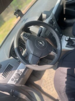 Predám Opel Astra - 4