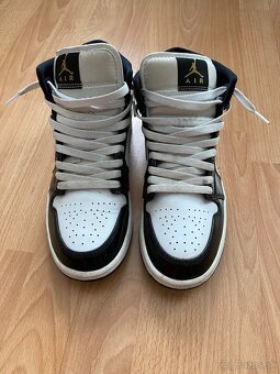 Air Jordan 1 Mid - 4