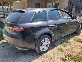 Predám Alfa Romeo - 4