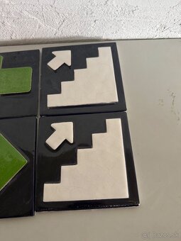 Keramické obklady zo symbolmi - 4