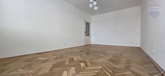 Na predaj 2-izbový byt v Topoľčanoch – výborná poloha, zatep - 4