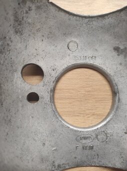 Kryt karburátora - 4