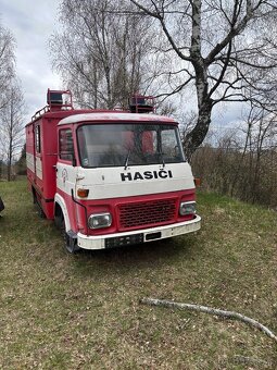 Špeciálne požiar. vozidlo AVIA A 31K/4 - 4