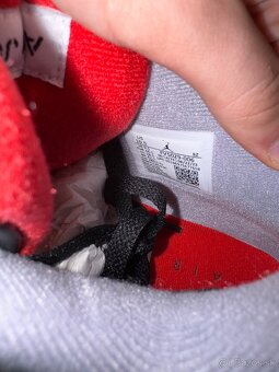 Air Jordan 4 Bred reimagined - 4