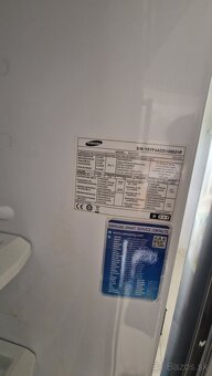 Chladnička s mrazničkou Samsung RSQ1VTMG1 - 4