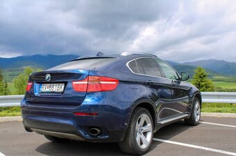 BMW X6 xDrive 30d 245k - 4
