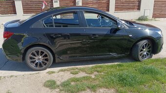 CRUZE 1,6 WTCC - 4