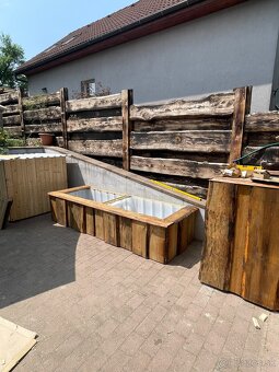 Drevený Kryt na IBC - 4