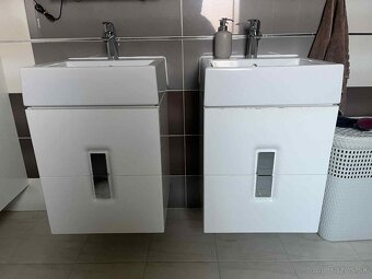 Predam zavesnú kupelňovú zostavu - 4