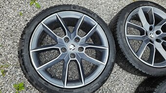 Škoda Octavia RS 225/40 R18 hliníkové disky + zimné pneu - 4