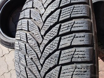 215/60 R17 - 4