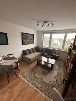 Na predaj 3-izbový byt vo Vrakúni s dvoma balkónmi - 4