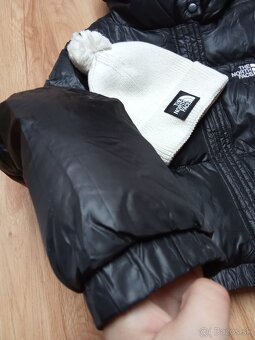 Dámska zimná bunda a čiapka - 4