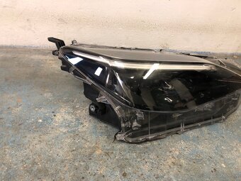 Toyota yaris cross - 4