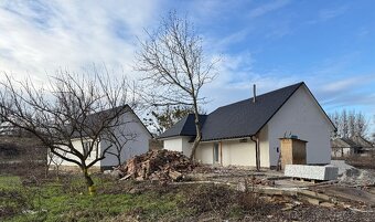 Predám rodinný dom s pozemkom - 4