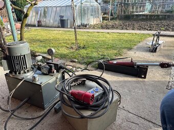 hydraulicka jednotka + 2x hydraulicky valec - 4