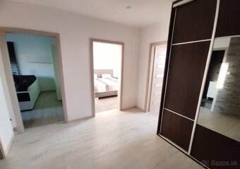 Prenájom - 3 izbový byt - 4