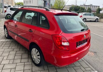 Škoda fabia 1.2 R.V.2010 - 4