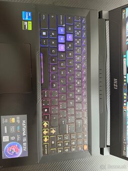 MSI KATANA 15, 64 GB/NVIDIA RTX 4060 8GB/i7-13620H/1 TB SSD - 4