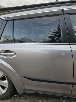 Subaru Outback 2.0 Universal 2010 - 4