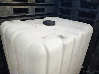 Predám 1000l ibc bublinu nádrž z ibc kontajnera - 4