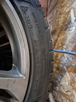 Goodyear zimne 225/45 R17 Ultragrip performance+ - 4