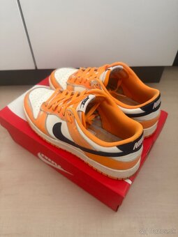 Nike Dunk Low Wear and Tear Yellow - 4