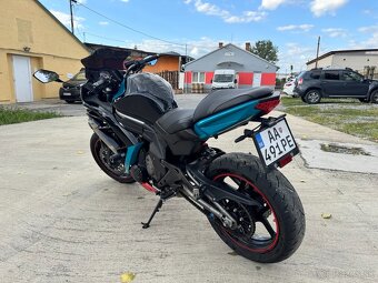 Kawasaki ER6-F 650 - 4