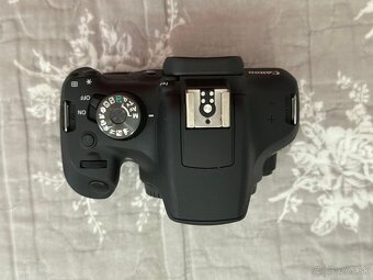 Canon EOS 2000D – vo výbornom stave, komplet balenie - 4