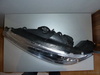 Hlavné svetlomety - 4