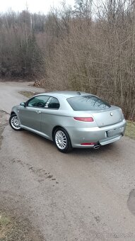 Alfa Romeo GT 1.9 JTD - 4